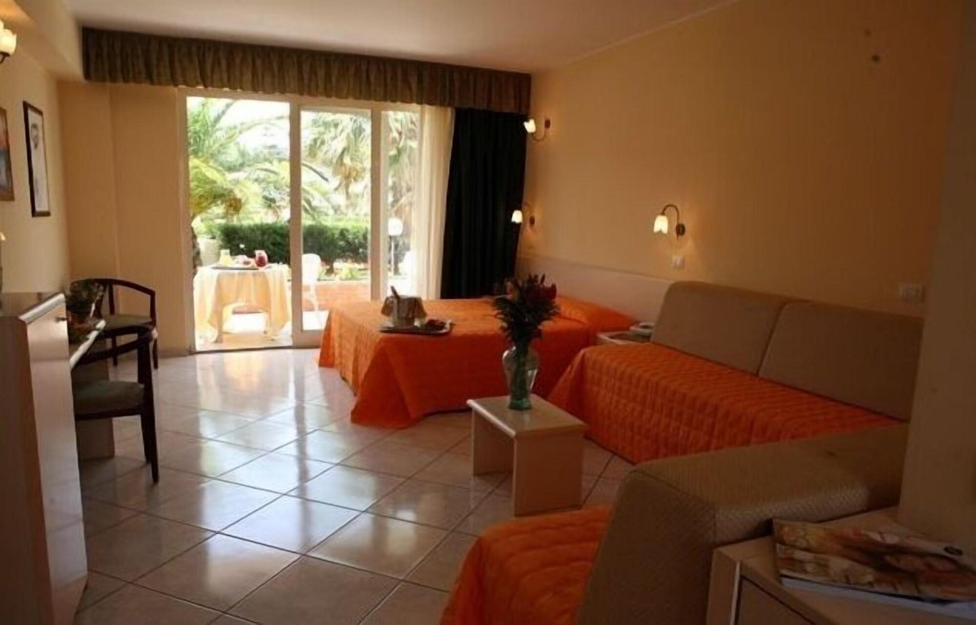 King'S House Hotel Resort Mascali Bagian luar foto