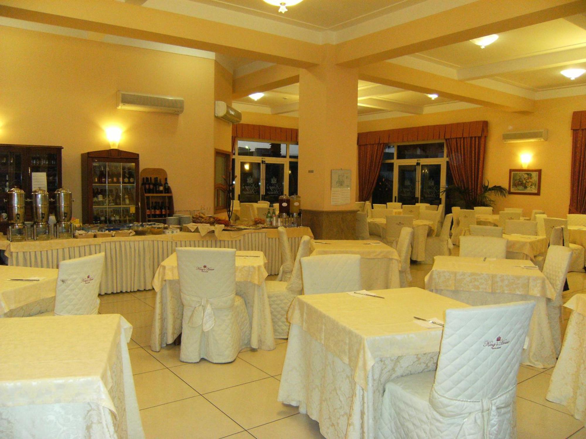 King'S House Hotel Resort Mascali Bagian luar foto