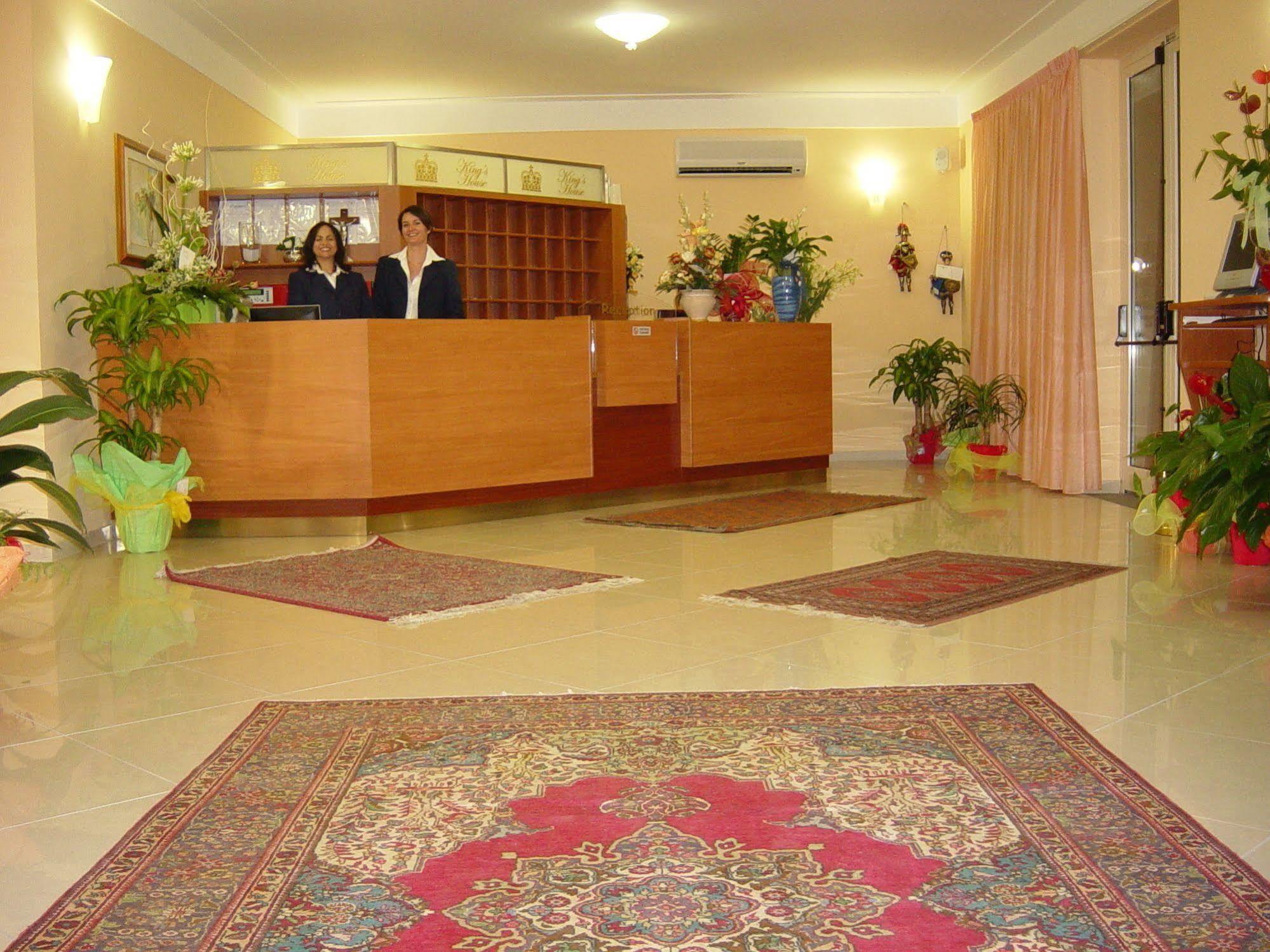 King'S House Hotel Resort Mascali Bagian luar foto