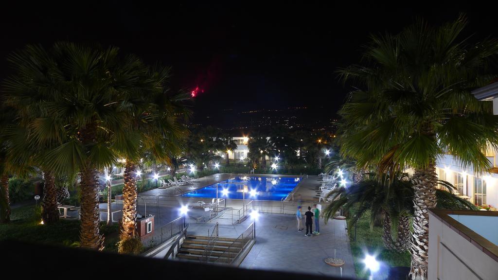 King'S House Hotel Resort Mascali Bagian luar foto